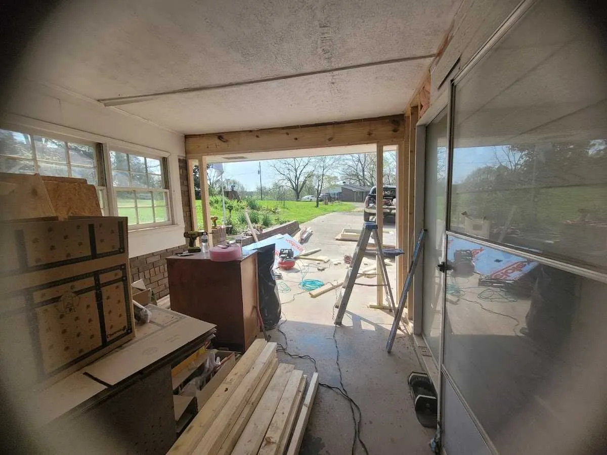 Air movers and dehumidifier for Drying & Dehumidification in Fitzgerald